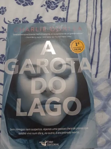 A garota do lago