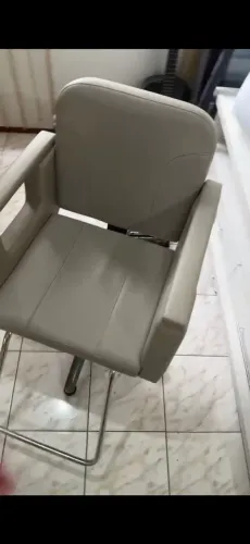 Cadeira de Cabeleireiro Encosto Fixo