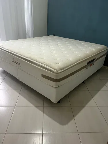 Colchão King com base total CONFORT-MANES