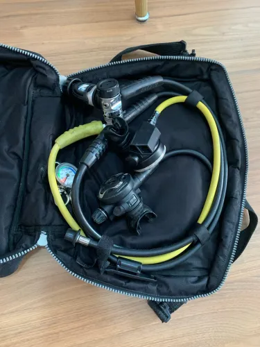 Regulador de Mergulho Scubapro MK25 + S600 + Manômetro Cressi 300 Bar