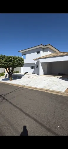 Casa no condomínio Porto Seguro residence: 3 quarto , 2 vagas , 4 banheiros, sala ampla ,
