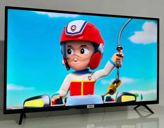 Tv Smart 43 TCL ANDROID C/ COMANDO DE VOZ