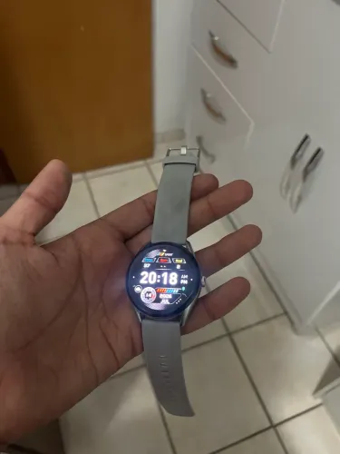 Smartwatch QCY GTS8
