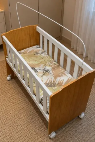 MINI BERÇO COM COLCHÃO - NOVO, SEM USO