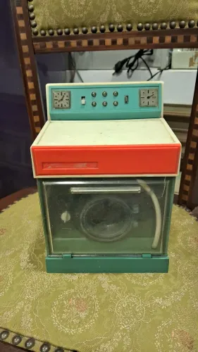 MINI LAVADORA DA ESTRELA DE LATA E PLASTICO.