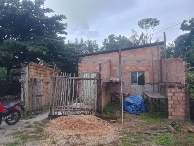 Vendo casa na praia do belo paraíso em outeiro 