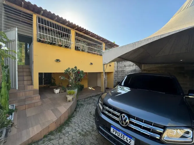 Imóvel para venda possui 100 metros quadrados com 4 quartos em Nova Guarapari - Guarapari