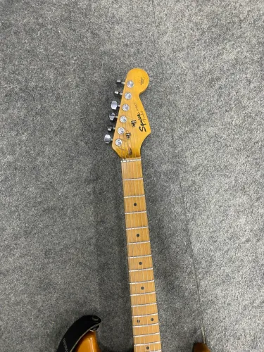 Guitarra Squier California series 