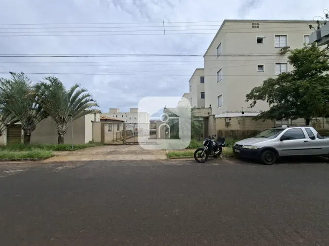 Apartamento para locação no bairro Chácaras Tubalina e Quartel