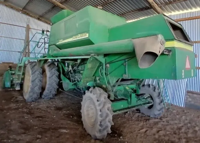 Colheitadeira 1450 John Deere, Ano 2008 PL18 rígida