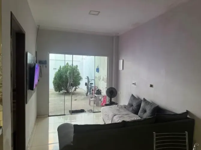 CASA Á VENDA