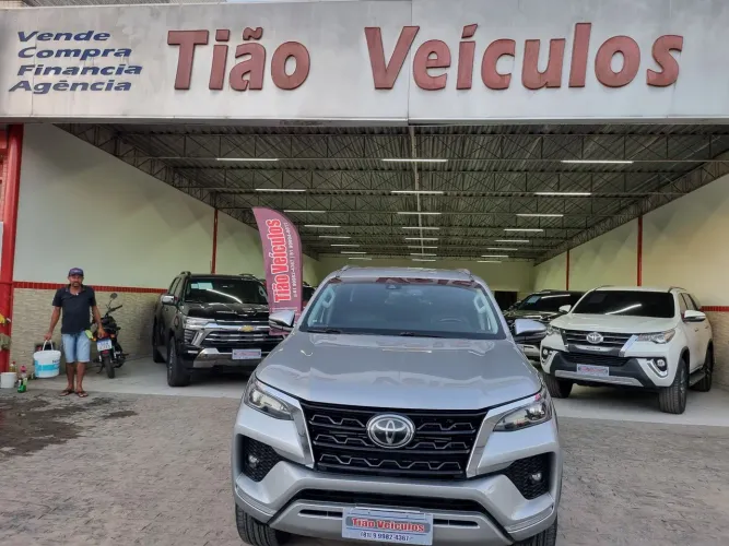 Toyota Hilux SW4 SRX 4X4 2.8 TDI 16V Dies. Aut. 2021