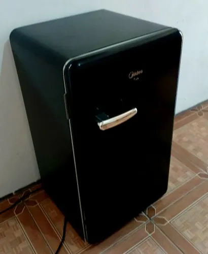Desapego frigobar top, r$850