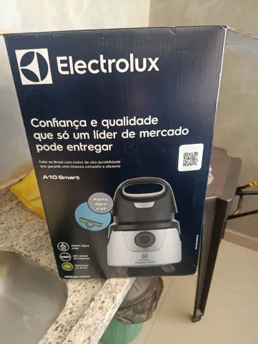 Vendo aspirador Eletrolux novo na caixa