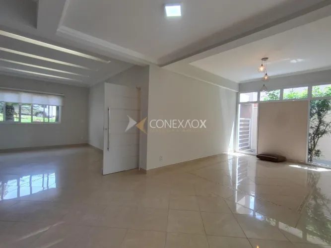 Sobrado à Venda no Condomínio Residencial Paineiras em Betel - Paulínia/SP