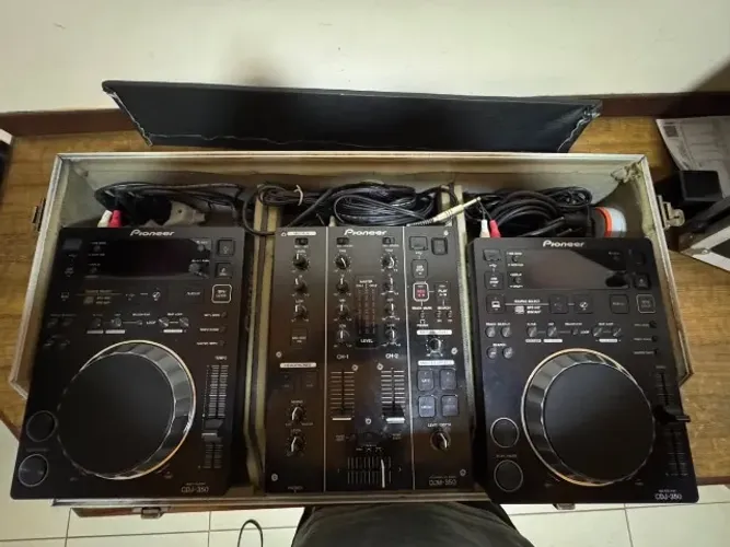 PAR CDJ 350 + MIXER DJM 350 CONSERVADÍSSIMOS