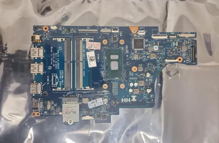 Placa mãe Dell inspiron 15 5567 
