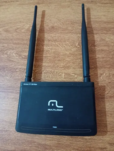Roteador Multilaser "N" 300 Mbps Mini (RE060)