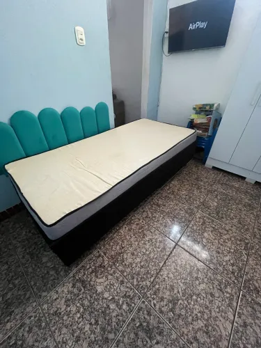 Cama de solteiro colchão e box