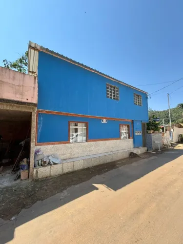 Casa lugar no bairro São Pedro !! ideal pra 1 casal ou aposentado!