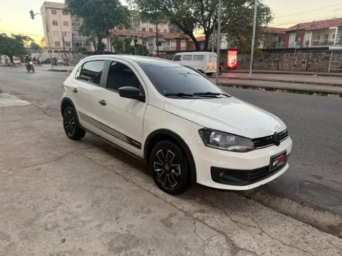 Volkswagen Gol Geração VI Track 1.0 8V MI Total Flex Mec. 4P 2014