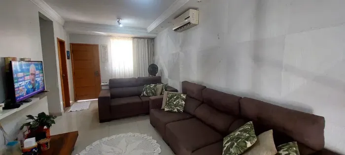 Sobrado para aluguel tem 150 metros quadrados com 3 quartos em Vila São João - Goiânia - G