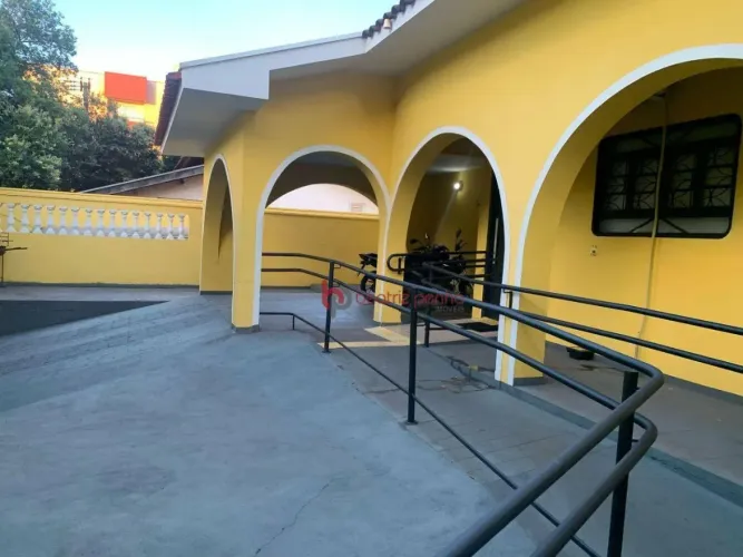 Casa Comercial com 4 Quartos para alugar, 240 m² por R$ 8.780/mês - Cidade Nova - São José