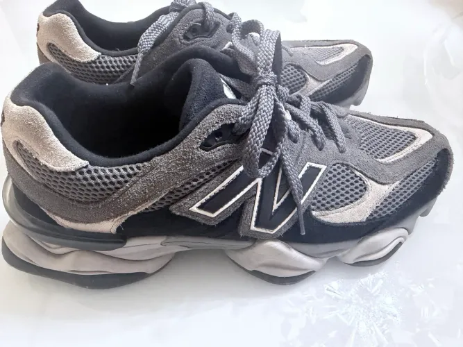 Tênis NewBalance 9060