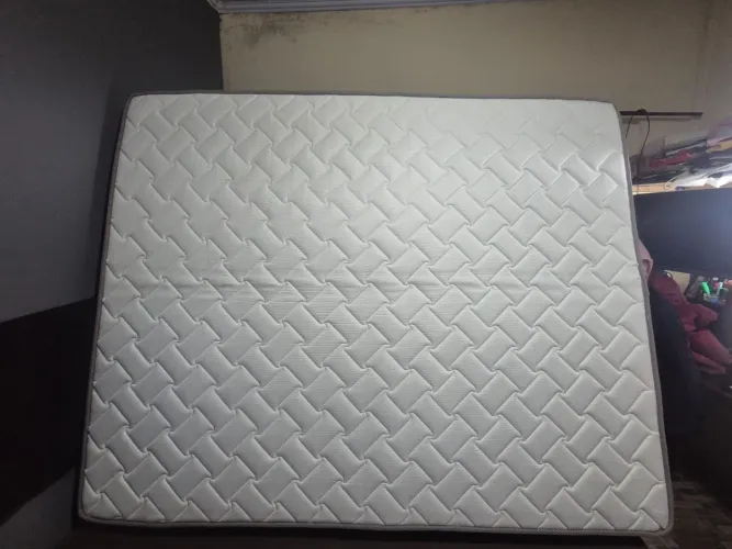 Colchão Ortobom Queen Pro Saúde - Muito Confortável (Pouco Uso)