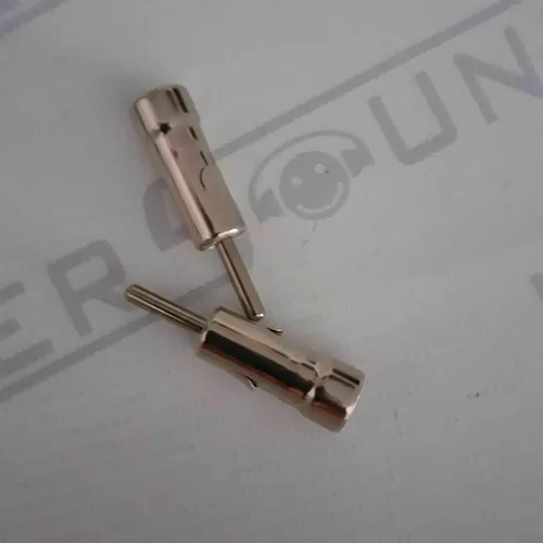 Adaptador de antena. CB90. (unidade). Novo.
