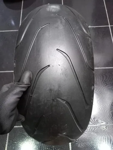 Harley-Davidson Scorcher 11 Michelin 240/40-18