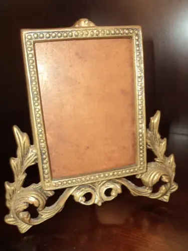 Antigo Porta Retrato de Mesa em Bronze 9,5 X 12,5