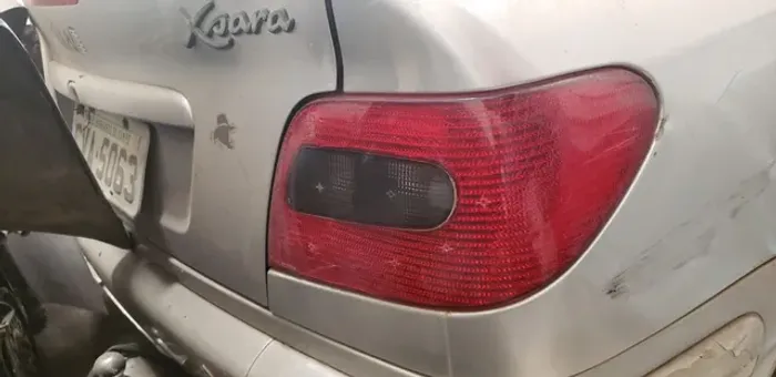 Lanterna traseira direita Citroen Xsara 2000