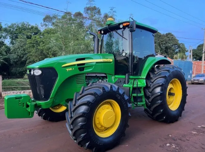 Trator John Deere 7195J ano 2014 com antena piloto e GPS Starfire 