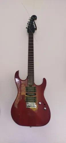 Guitarra Washburn Super Strato