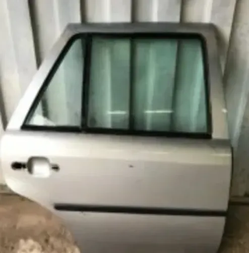 Porta traseira direita gol g3 g4 lima somente a porta porta lisa sem massa