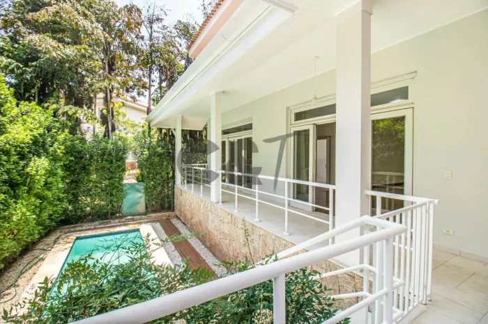 Casa de Condomínio - 3 Dormitórios (Suítes) à Venda no Alto da Boa Vista - São Paulo/SP