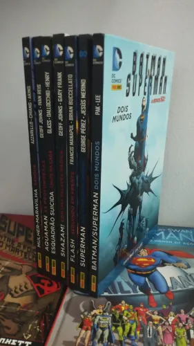 Combo Graphic Novels Novos 52 Dc Comics - Capa Dura (Superman, Batman, Flash e mais)