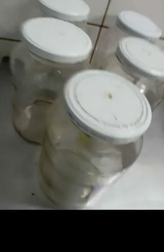 Vidros de conserva grande e pequeno  reais 