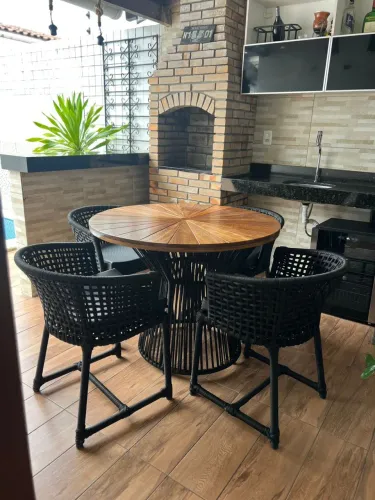 Mesa em corda náutica disponível em todas as cores