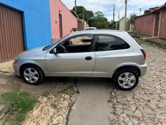 Chevrolet Celta Life/ LS 1.0 MPFI 8V Flexpower 3P 2013