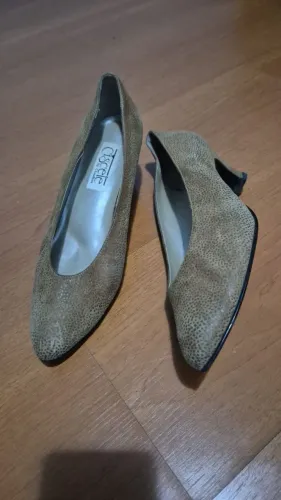 Sapatos Ciscele Bege camurça