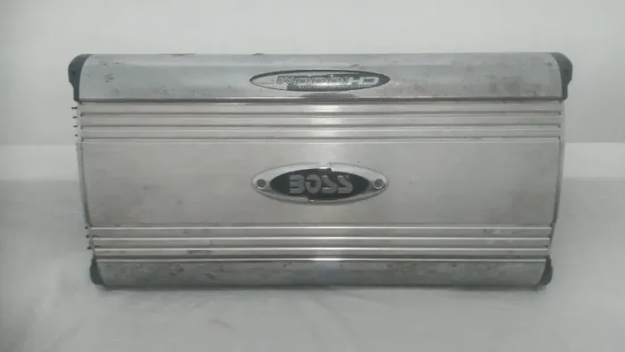 Modulo de Potência Boss CH1000 - 2400w
