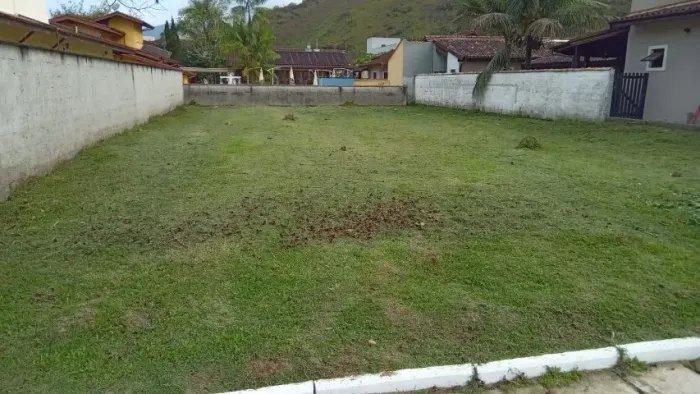 Terreno 450m², no condomínio Country Club, Ubatuba-SP
