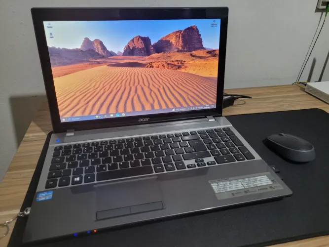 AcerノートPC/i7/8G/SSD240/ブルーレイ/Office2021 日本エイサーの