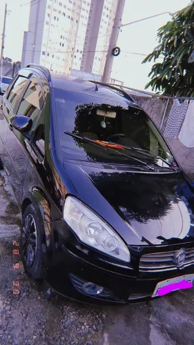 Fiat Idea Essence 1.6 Flex 16V 5P 2011