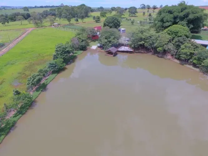 Rancho Aluguel  Temporada - Inhumas-GO com Lago Privativo de 12.000m2