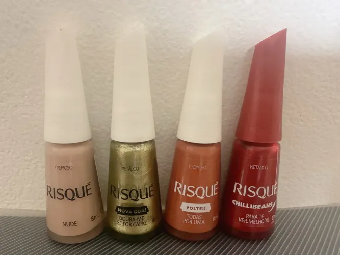 Kit com 11 esmaltes variados 