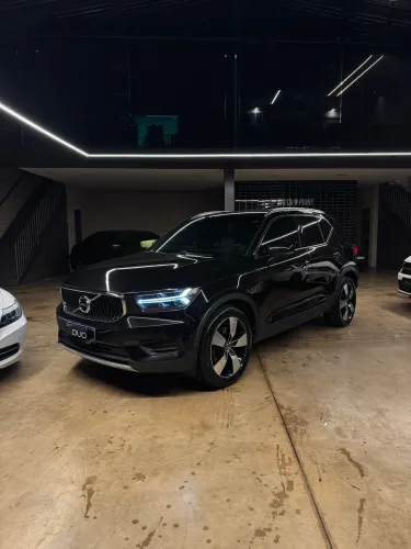 Volvo XC40 T-5 Momentum 2.0 252cv AWD 2018