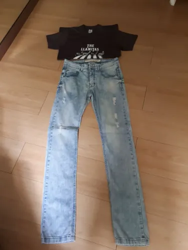 Calça e blusa